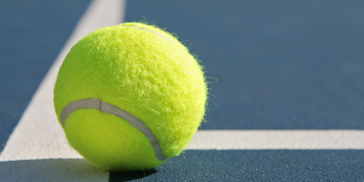 Tennis ball 