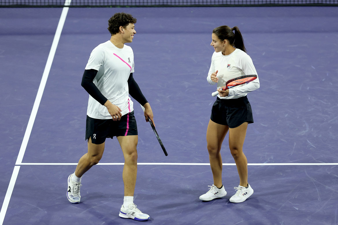 Ben Shelton and Emma Navarro at the 2024 BNP Paribas Open in Indian Wells. Photo by Matthew Stockman/Getty Images.