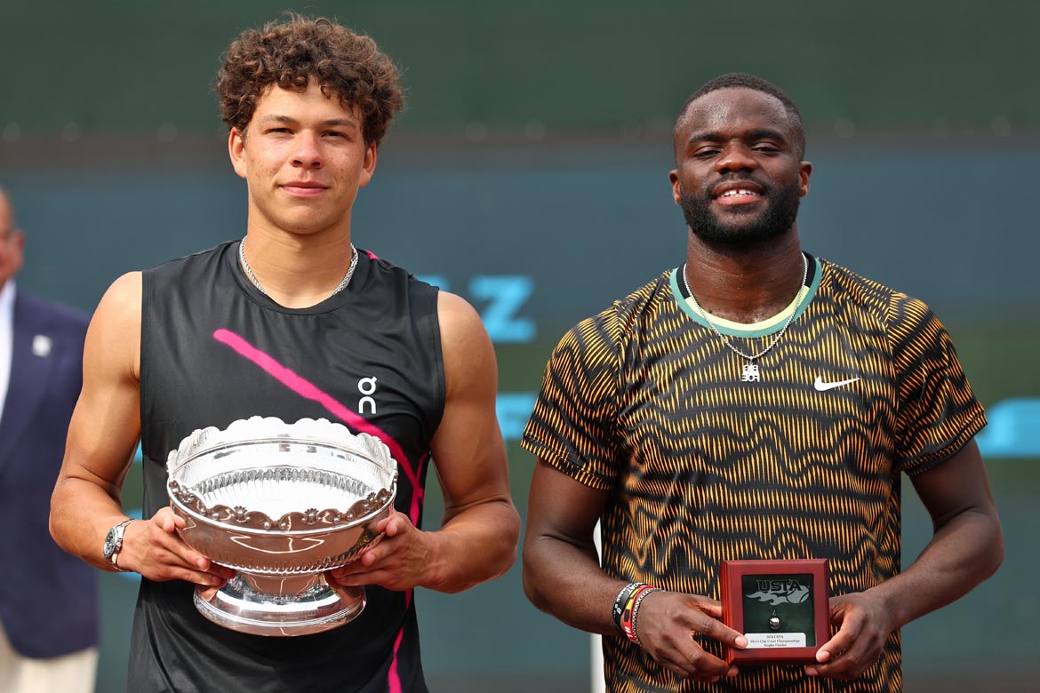 Champion Ben Shelton and runner-up Frances Tiafoe in Houston. Photo by Jared Wickerham/US Clay.