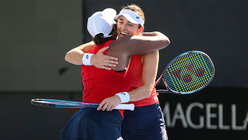 Taylor Townsend and Caroline Dolehide