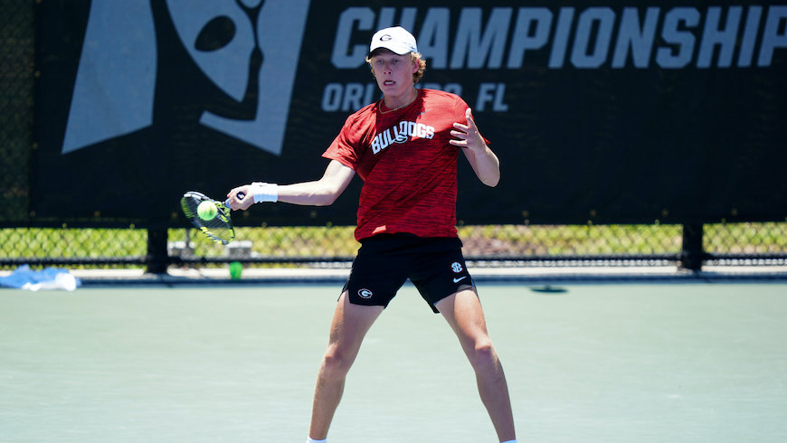Ethan Quinn of The University of Georgia in action during the 2023 NCAA Division I Men’s Tennis Championship Singles Finals at the USTA National Campus in Orlando, Florida on Saturday, May 27, 2023. (Photo by Manuela Davies/USTA)