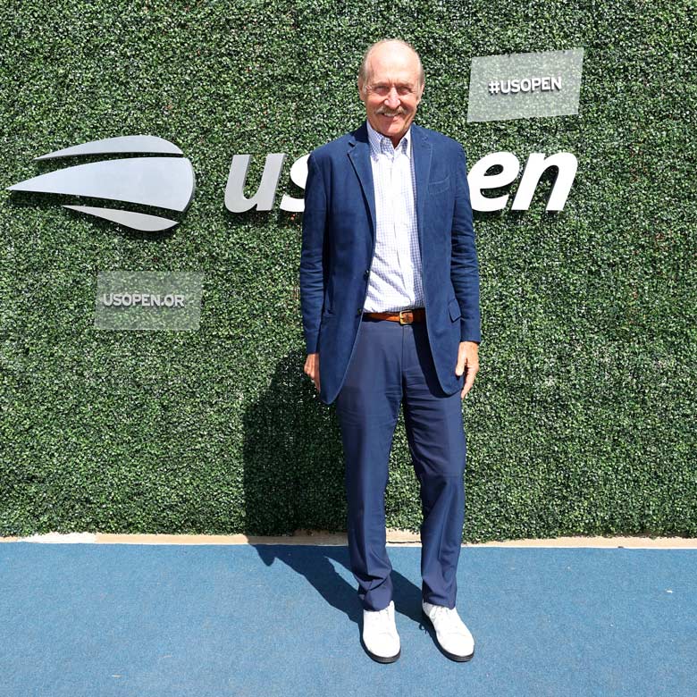Stan Smith at the 2022 US Open. Photo by Shea Kastriner/USTA.
